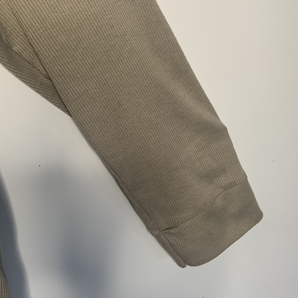 LONG SLEEVE TAUPE ‘BOOHOO’ CARDIGAN!! - Picture 4 of 5